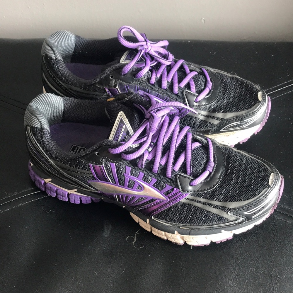 Brooks Running Sneakers size 7